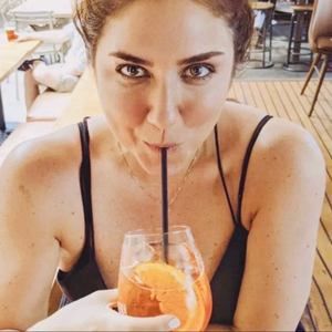 Meet your Posher, Monique